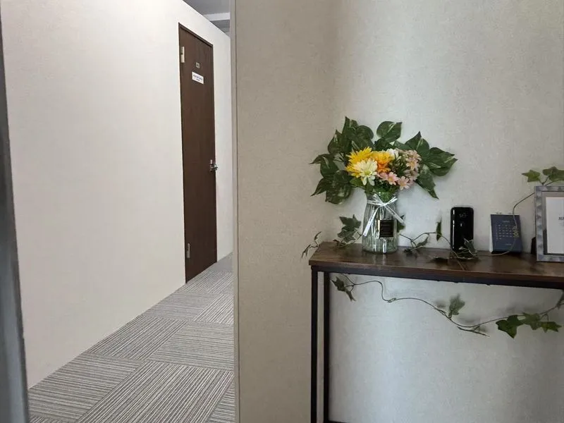 Nishisugamo office entrance area